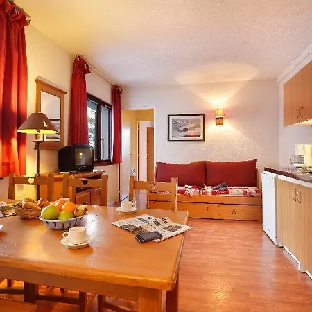 Vacanceole - L'edelweiss 3*