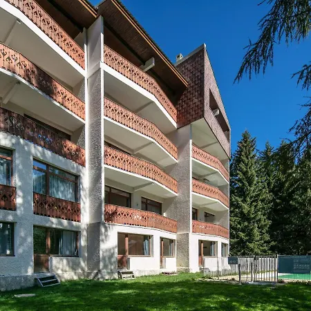 Vacanceole - L'edelweiss 3*